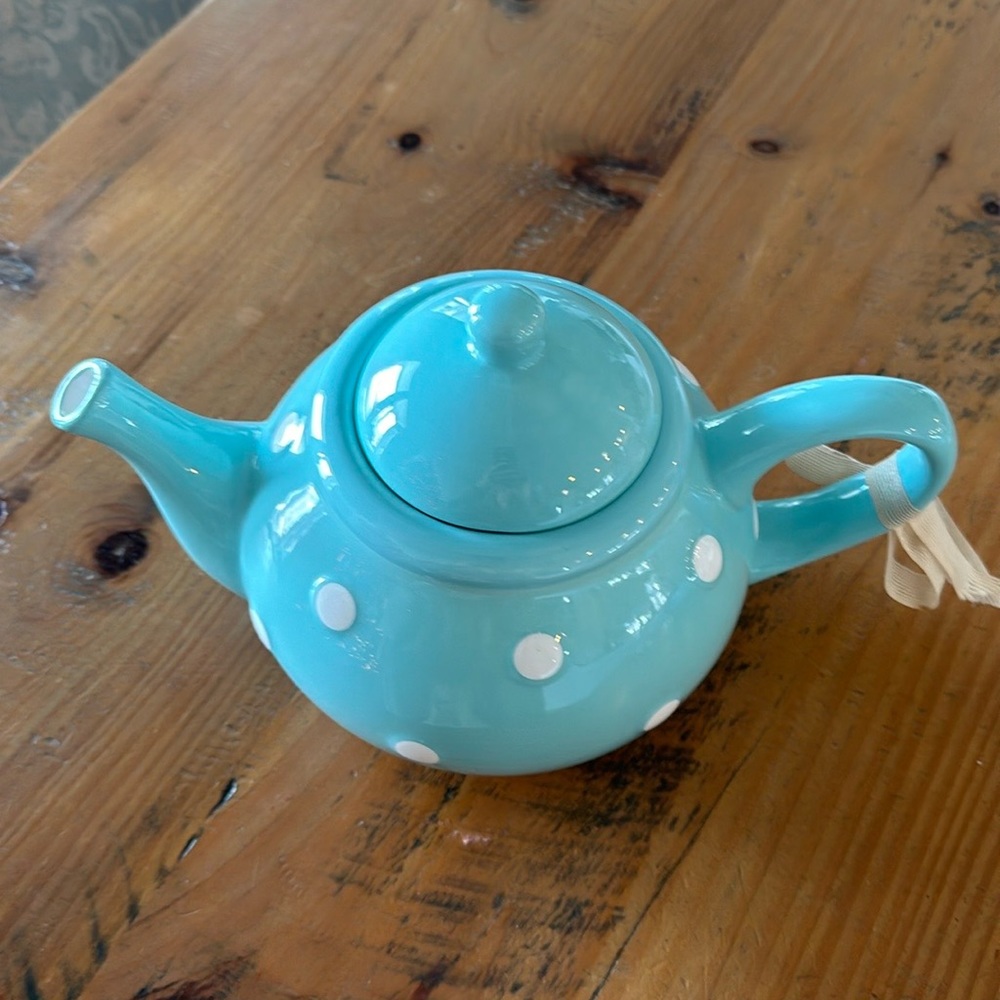 Beautiful teal blue polka dot tea pot